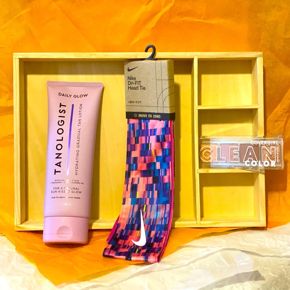 👛 DAILY GLOW TANOLOGIST | NIKE DRI-FIT HEAD TIE | COVER GIRL EYESHADOW PALETTE 👛